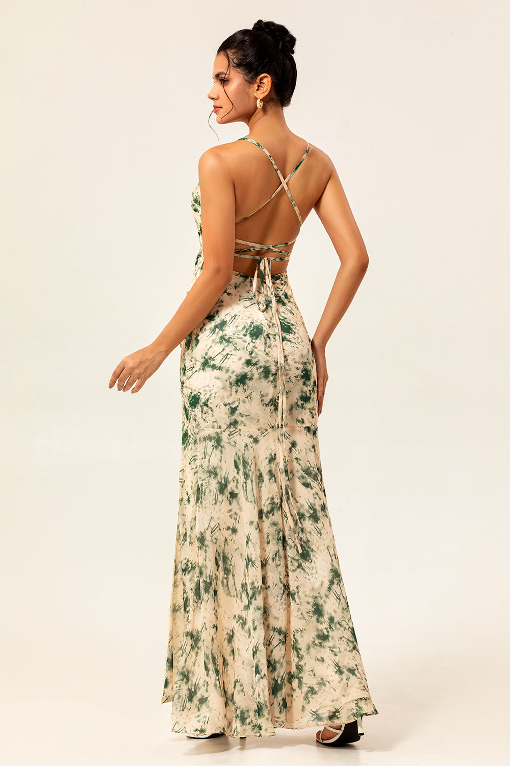 WEDTREND Women Champagne Long Bridesmaid Dress with Slit Print Floral Sheath Spaghetti Straps Wedding Party Dress with Lace Up Back, Champagne Flower
