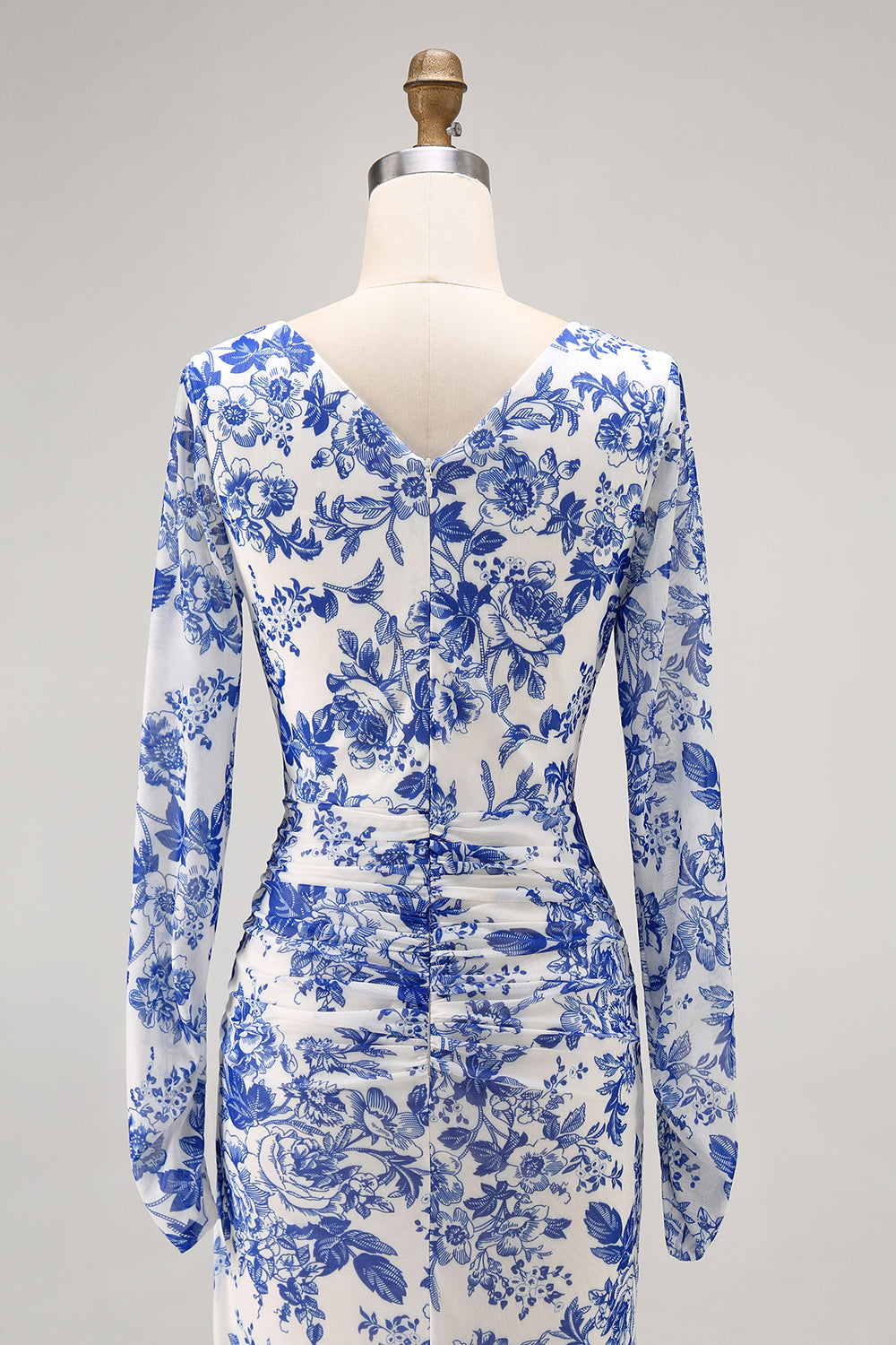 blue wedding guest dresses with sleeves ZAPAKA Women Off the Shoulder Mother of the Bride Dress Royal Dress Lace, Royal Blue / US26W The square neckline and long sleeve design add a modern touch.Ideal for evening party Floral Elegant V Neck Sleeves