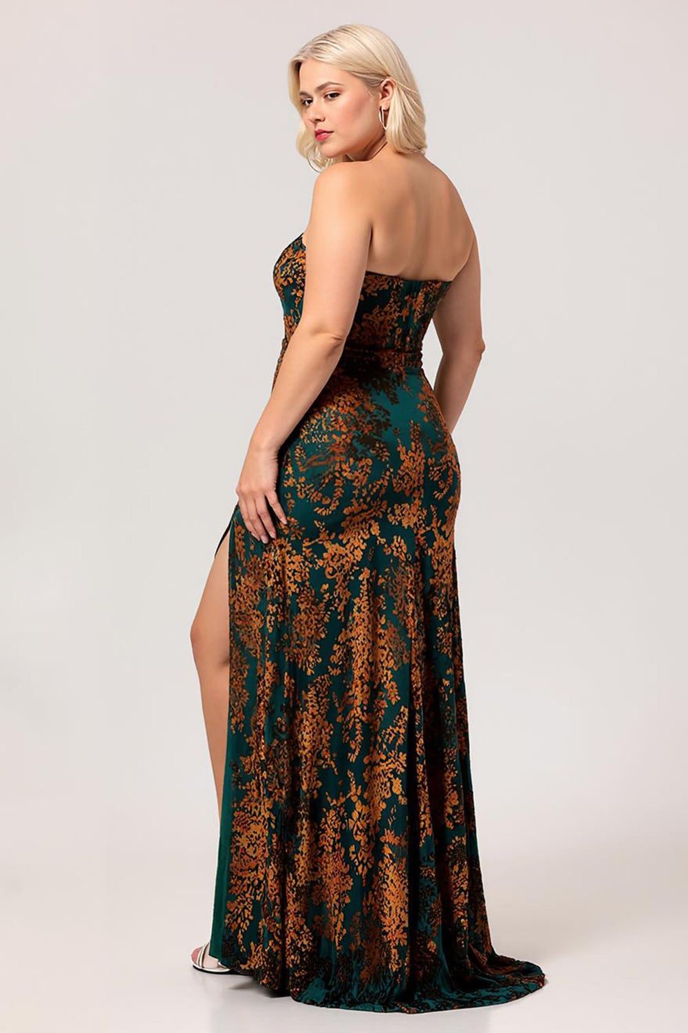 WEDTREND Women Plus Size Strapless Dark Green Bridesmaid Dress