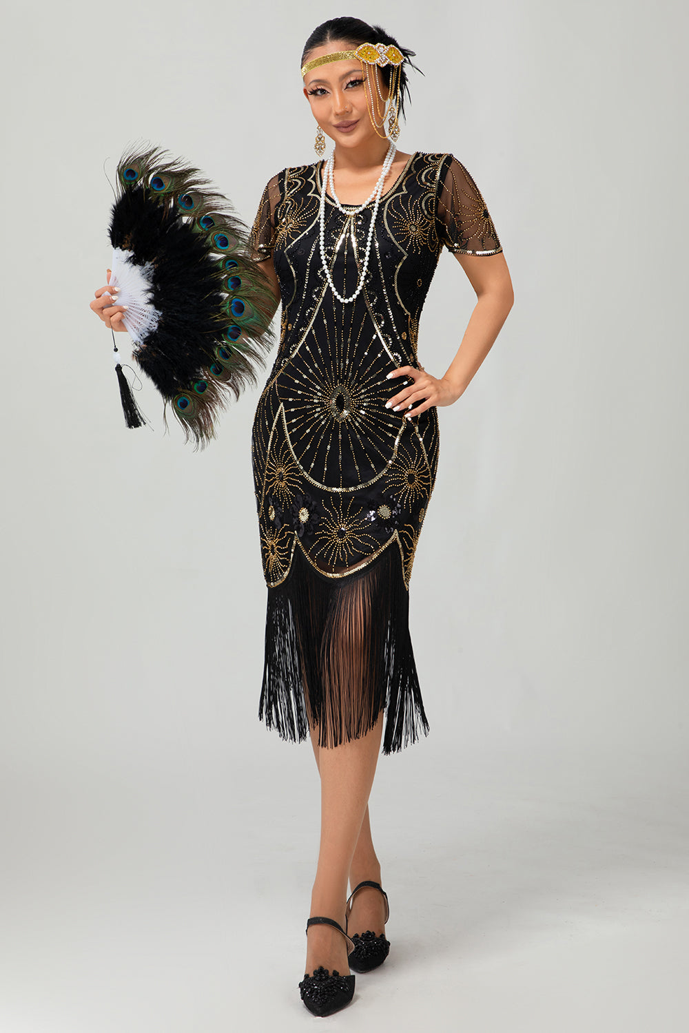 WEDTREND Women Beaded Black Golden Fringed Bodycon 1920s Dress Round Neck Short Flapper Dress With Short Sleeves WEDTREND Women Beaded Black Golden Fringed Bodycon 1920s Dress Round Neck Short Flapper Dress With Short Sleeves