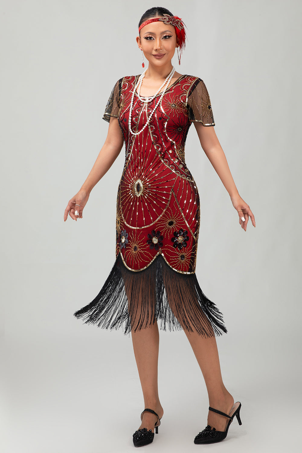 WEDTREND Women Beaded Black Golden Fringed Bodycon 1920s Dress Round Neck Short Flapper Dress With Short Sleeves WEDTREND Women Beaded Black Golden Fringed Bodycon 1920s Dress Round Neck Short Flapper Dress With Short Sleeves