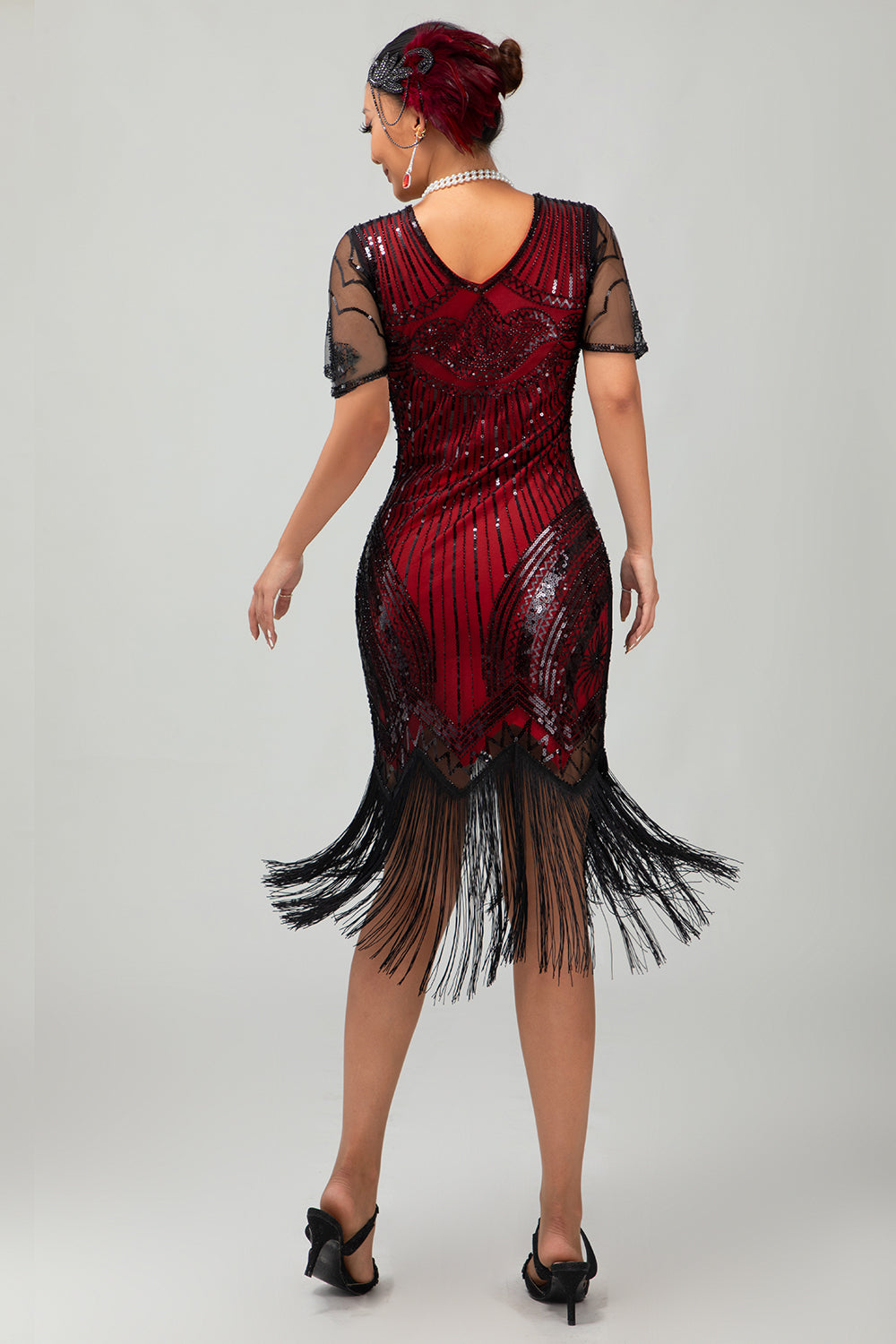 WEDTREND Women Black Golden Flapper Dress with Tassles Sequin Short Sleeve Bodycon 1920s Dress WEDTREND Women Black Golden Flapper Dress with Tassles Sequin Short Sleeve Bodycon 1920s Dress