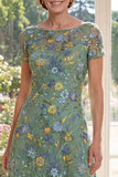 A Line Green Bateau Neck Appliqued Mother of the Bride Dress with Short Sleeves