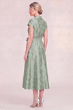 A Line Green Floral Jacquard Shawl Lapel Mother of the Bride Dress with Short Sleeves