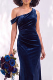 Burgundy Velvet Asymmetrical Neck Ruched Mermaid Bridesmaid Dress