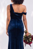 Burgundy Velvet Asymmetrical Neck Ruched Mermaid Bridesmaid Dress