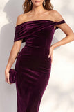 Dark Green Off the Shoulder Bodycon Velvet Dress