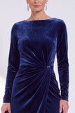 Dark Green Bateau Neck Velvet Midi Mother of the Bride Dress with Long Sleeves