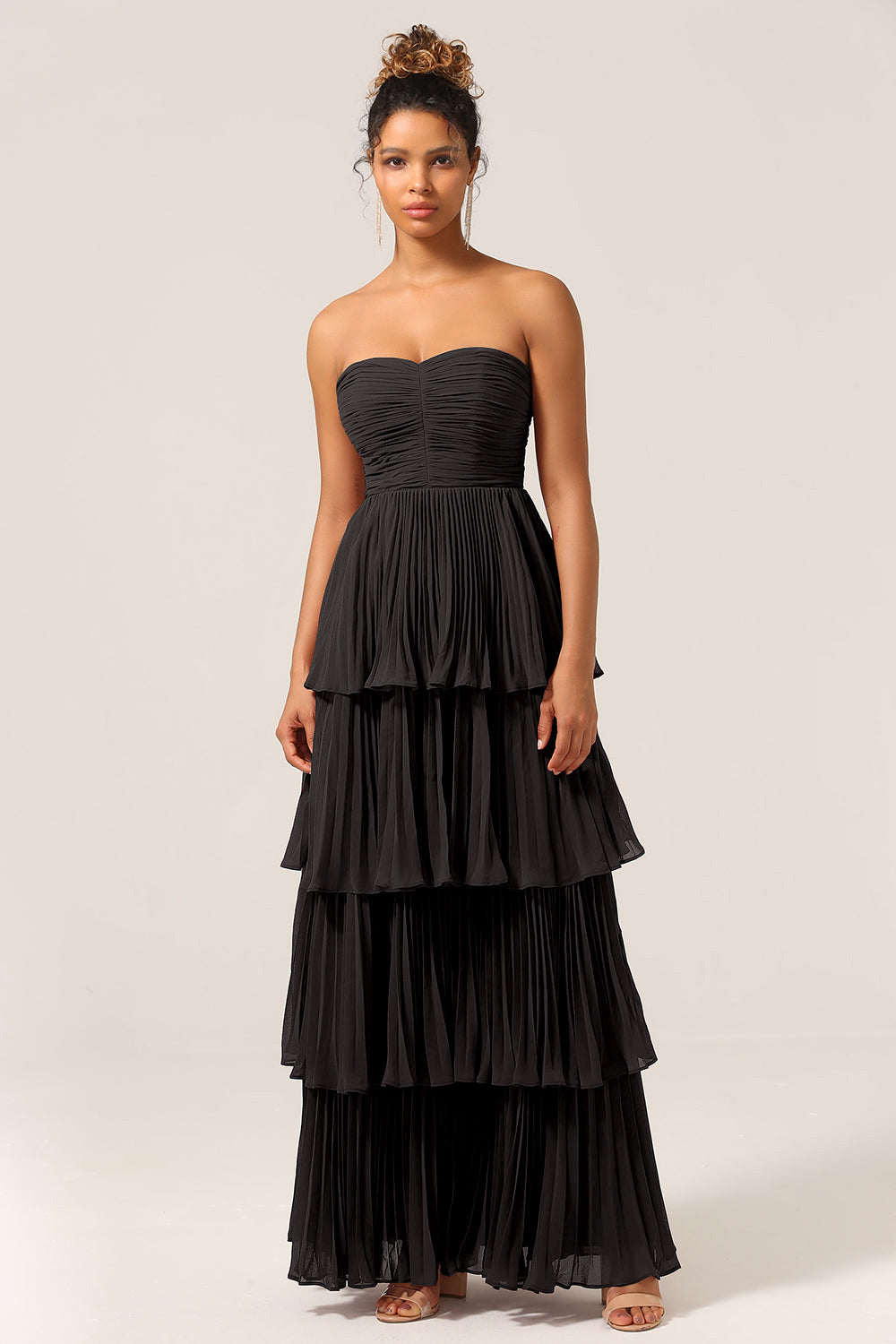 Wedtrend Women Long Bridesmaid Dress A-Line Sweetheart Tiered Floor Length Chiffon Wedding Party Dress, Black Wedtrend Women Long Bridesmaid Dress A-Line Sweetheart Tiered Floor Length Chiffon Wedding Party Dress, Black