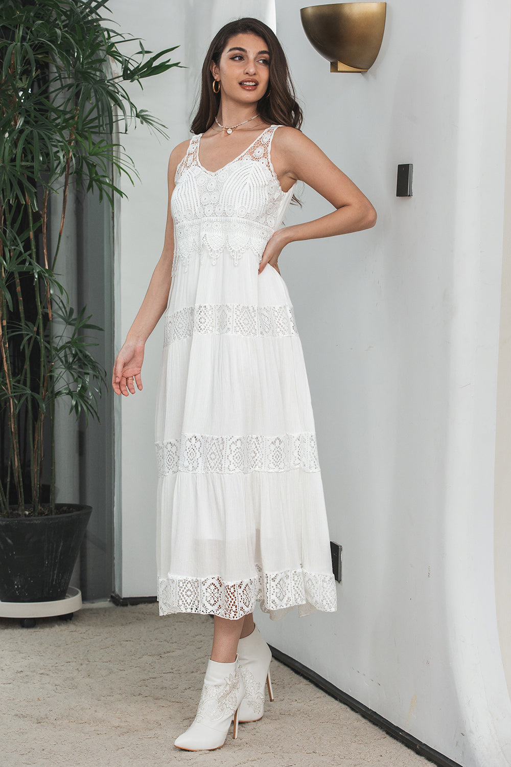 Wedtrend Women Simple White Graduation Dress With Lace Sleeveless Boho Beach Dress WEDTREND Wedtrend Women Simple White Graduation Dress With Lace Sleeveless Boho Beach Dress WEDTREND