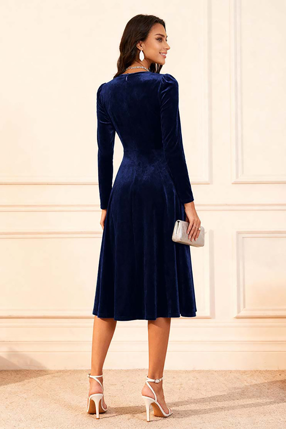 WEDTREND Women Dark Green Holiday Party Dress A Line Velvet Square Neck Formal Dress with Long Sleeves WEDTREND Women Dark Green Holiday Party Dress A Line Velvet Square Neck Formal Dress with Long Sleeves