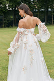 Ivory A Line Sweetheart Floral Wedding Dress with Appliqued Embroidery