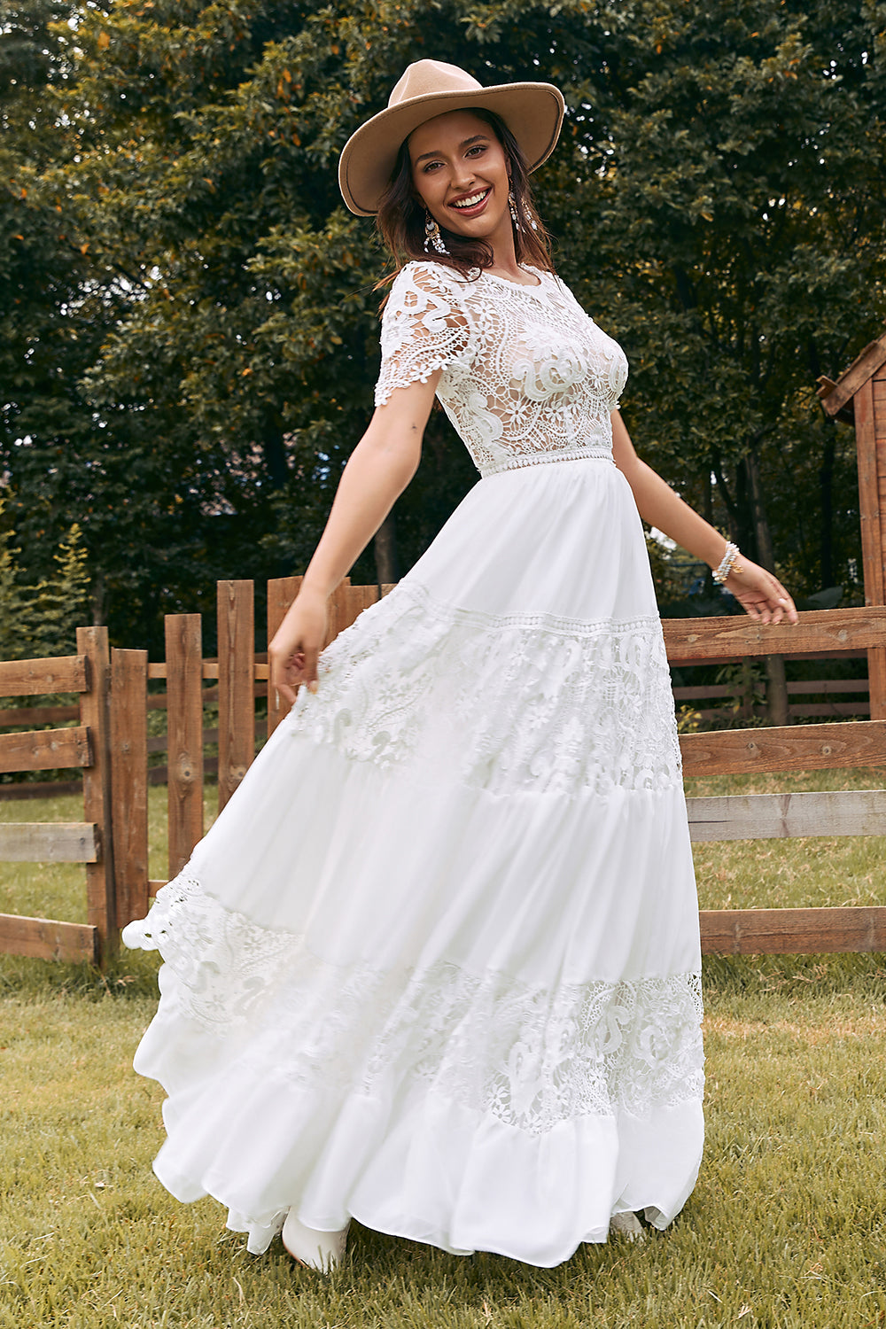 White Ivory Boho Wedding Dress Vintage Lace 2022 with Spaghetti Straps  Bride Dress High Split Beach Bridal Gown - China Wedding Dress and Bridal  Gown price