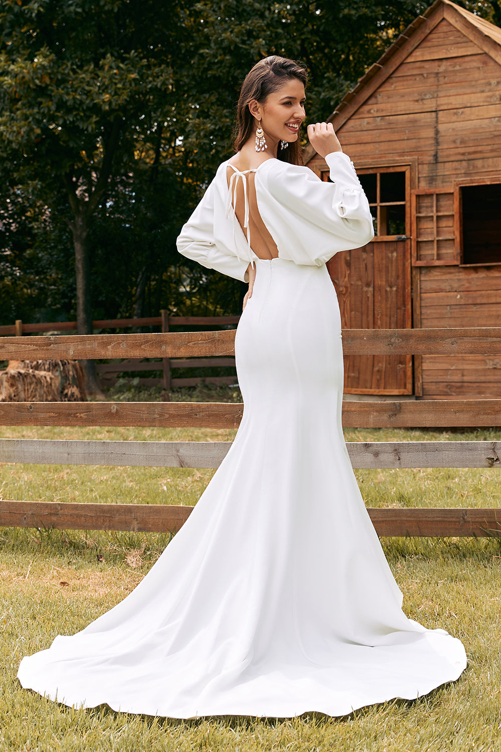 Structured Wedding Dresses & Gowns | Structured Bridal Dresses