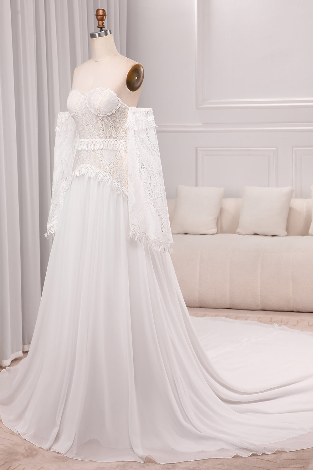 Ivory A Line Sweetheart Long Sleeves Chapel Train Wedding Dresses With Fringe