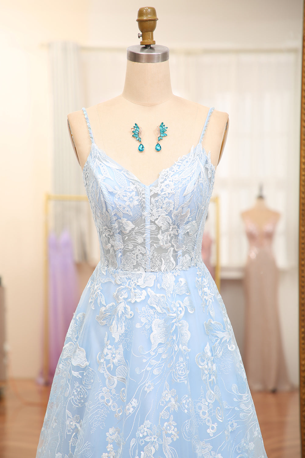 Sky Blue A Line Spaghetti Straps V Neck Tulle Long Corset Prom Dress With Appliques