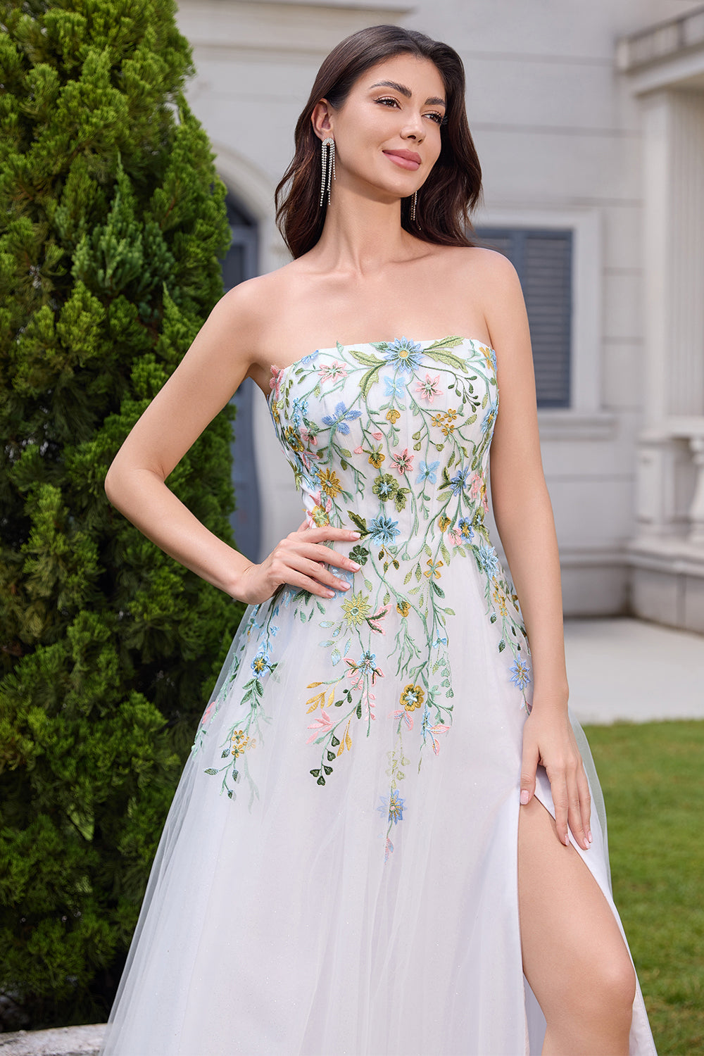 Wedtrend Women White Tulle Wedding Dress With Embroidery A Line Strapless Front Slit Corset Bridal Dress WEDTREND Wedtrend Women White Tulle Wedding Dress With Embroidery A Line Strapless Front Slit Corset Bridal Dress WEDTREND
