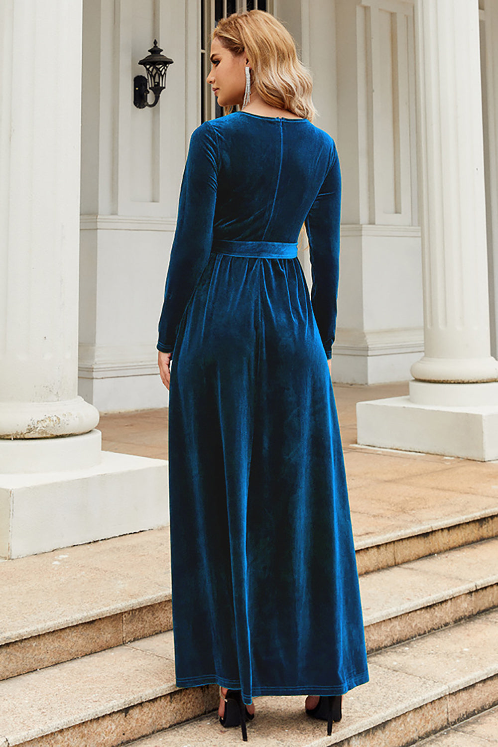 Wedtrend Women Black Mother of the Bride Dress A Line Jewel Neck Velvet Party Dress WEDTREND Wedtrend Women Black Mother of the Bride Dress A Line Jewel Neck Velvet Party Dress WEDTREND