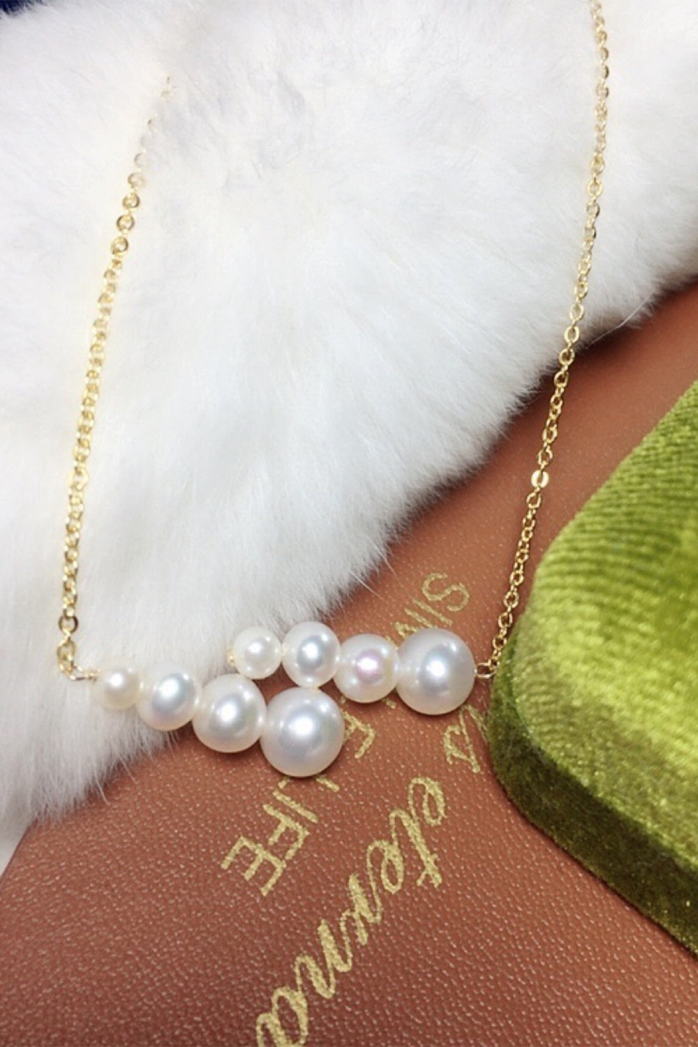 White  Pearl Wedding Party Necklace