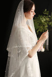 White Two-tier Lace Bridal Veil With Imitation Pearl