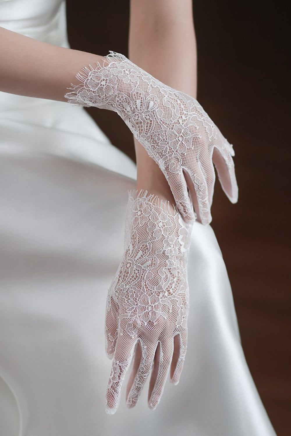 White Lace Simple Wedding Gloves