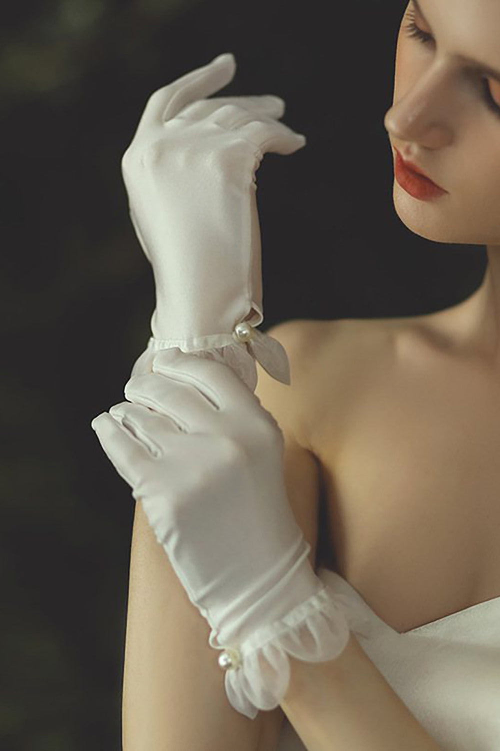 White Cropped Satin Lace Wedding Gloves