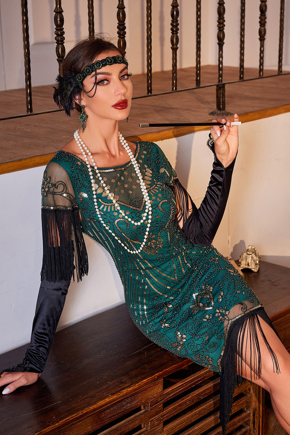 Champagne Sequins Great Gatsby Fringed Flapper Dress with Sleeve