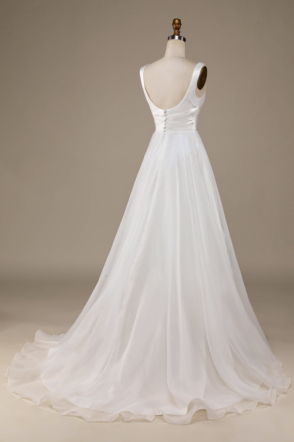 Ball-Gown/Princess Simple Organza Scoop Neck Sweep Train Wedding Dress